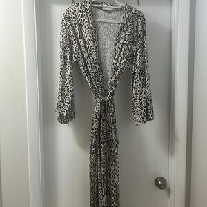 Mason Grey medium cheetah robe cotton